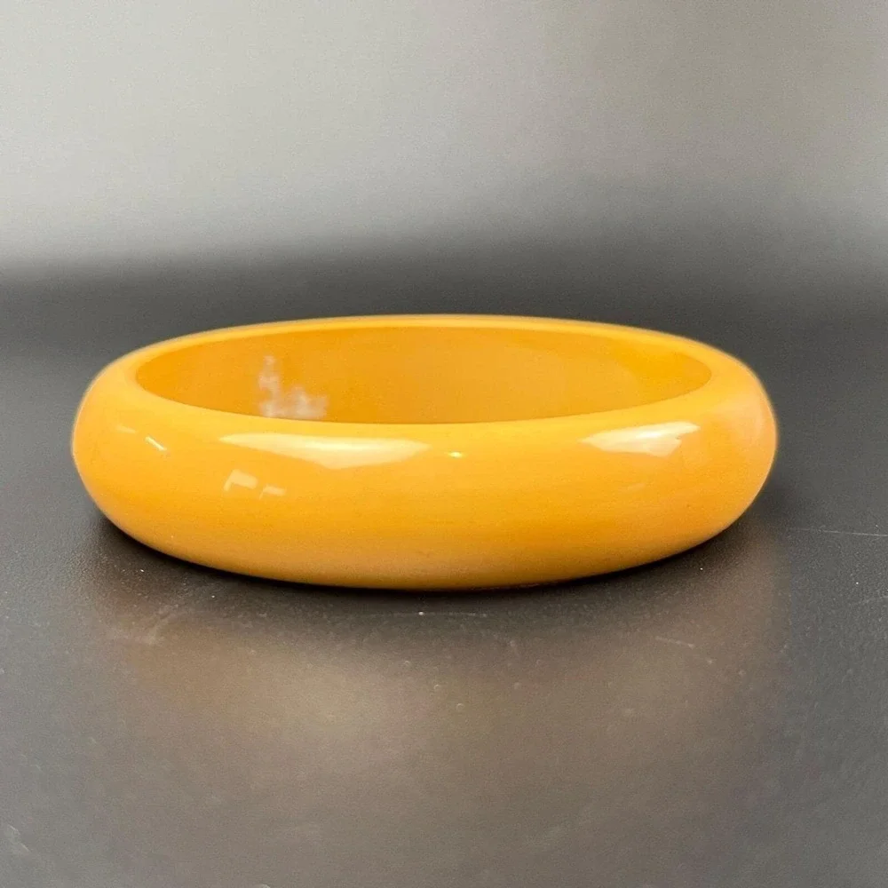 Vintage Yellow Bakelite Bangle Bracelet – Tested and Authentic